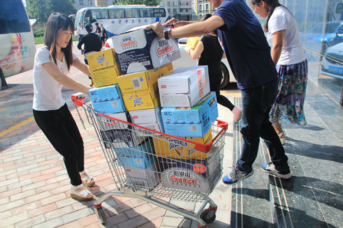 ��������м���..