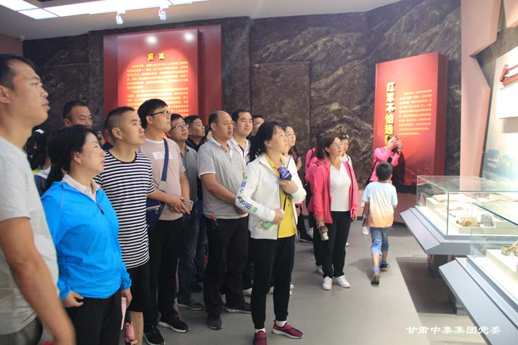 �T���L��